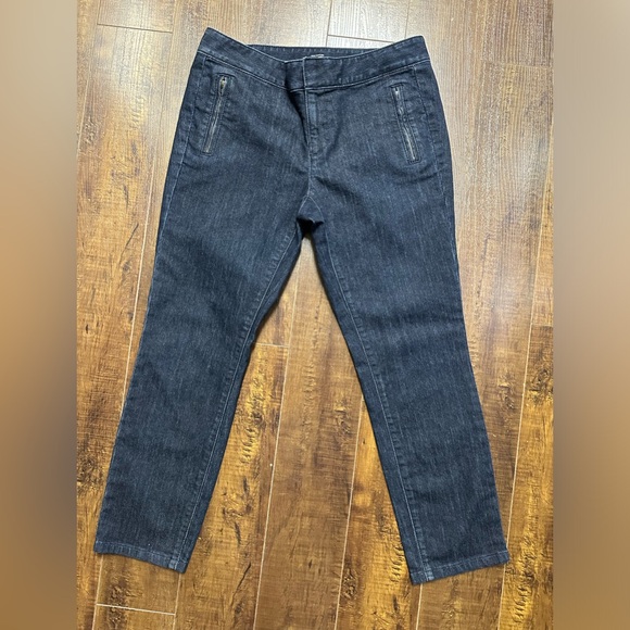 Ann Taylor Loft size 4 modern crop denim pants. Worn a few times. - Picture 1 of 3